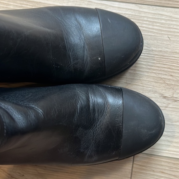 Michael Kors ankle boots, size 7.5 - Picture 5 of 5